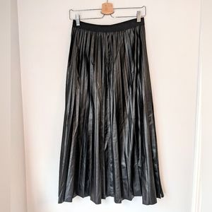 Lauren Vidal Pleated Skirt